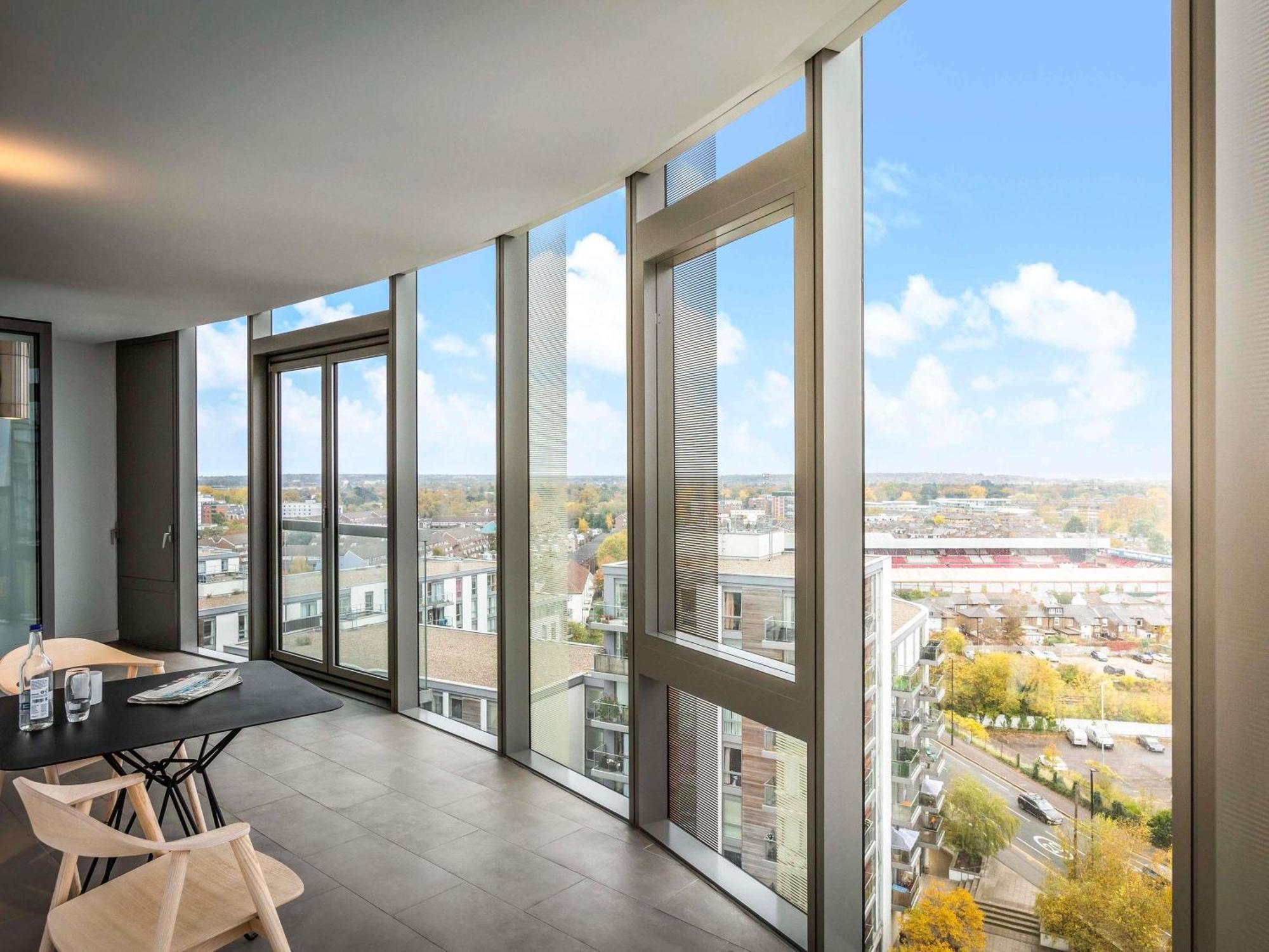 Aparthotel Adagio London Brentford Zewnętrze zdjęcie