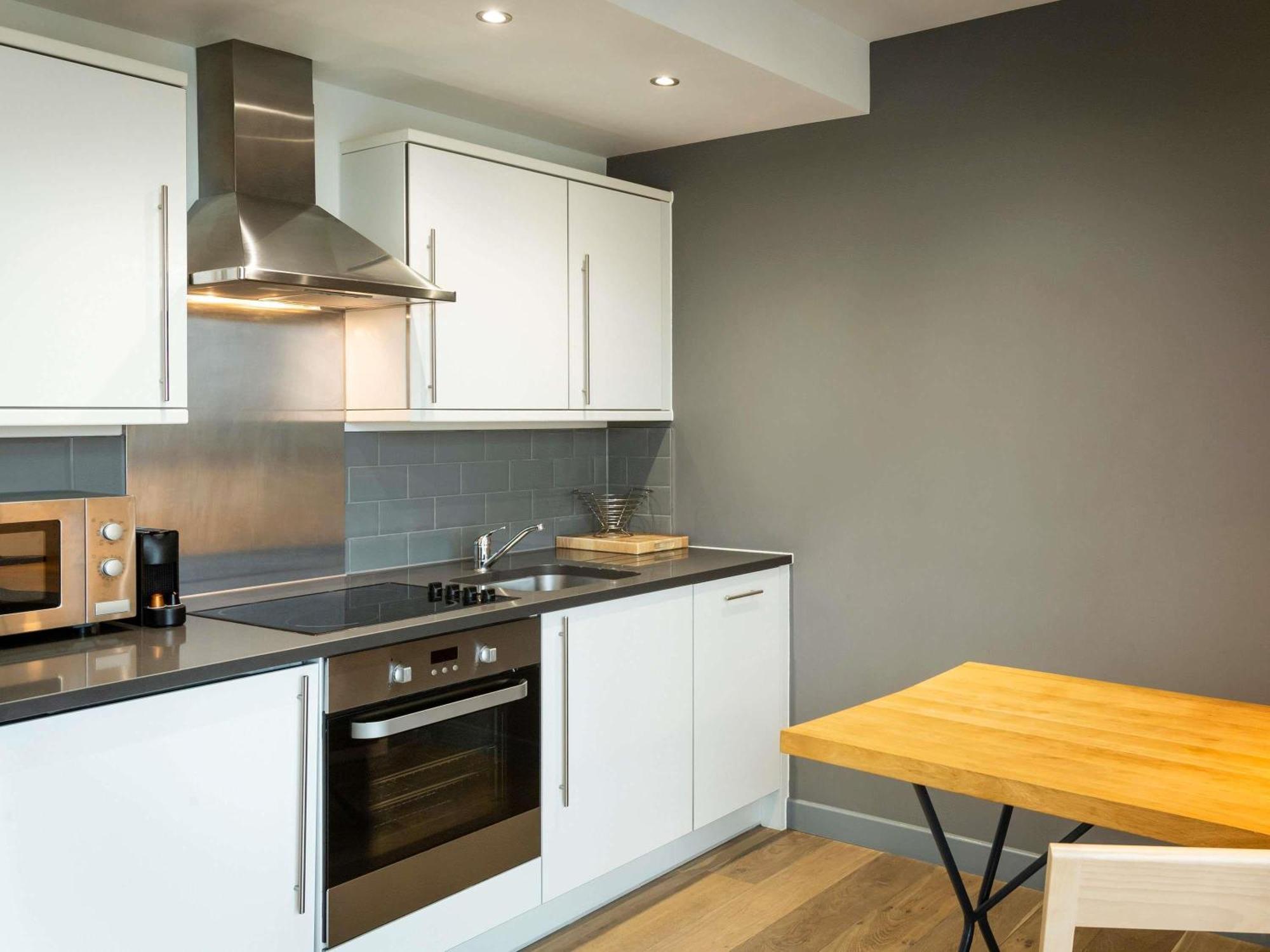 Aparthotel Adagio London Brentford Zewnętrze zdjęcie