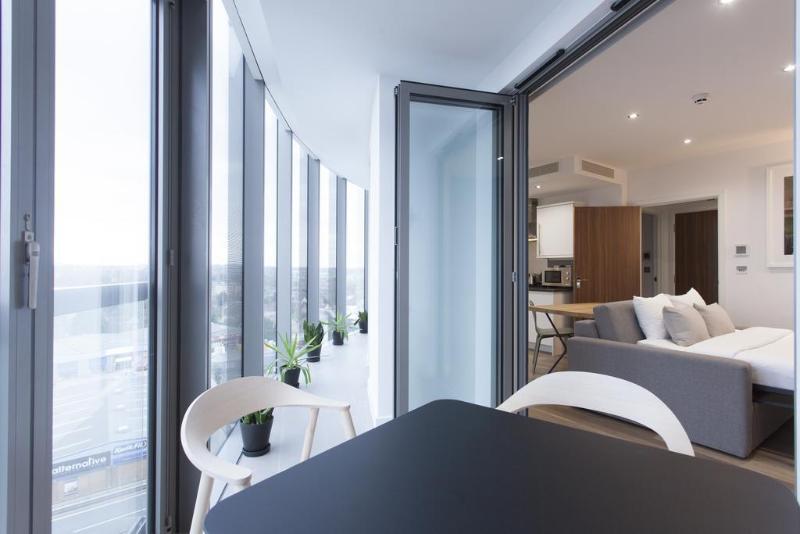 Aparthotel Adagio London Brentford Zewnętrze zdjęcie