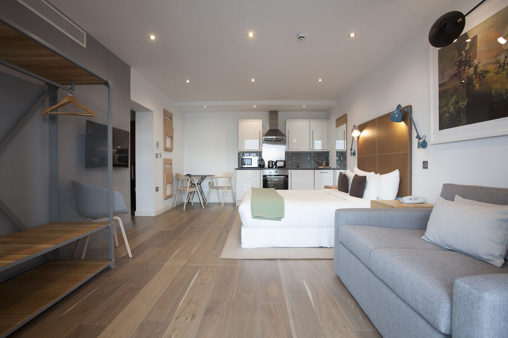 Aparthotel Adagio London Brentford Zewnętrze zdjęcie