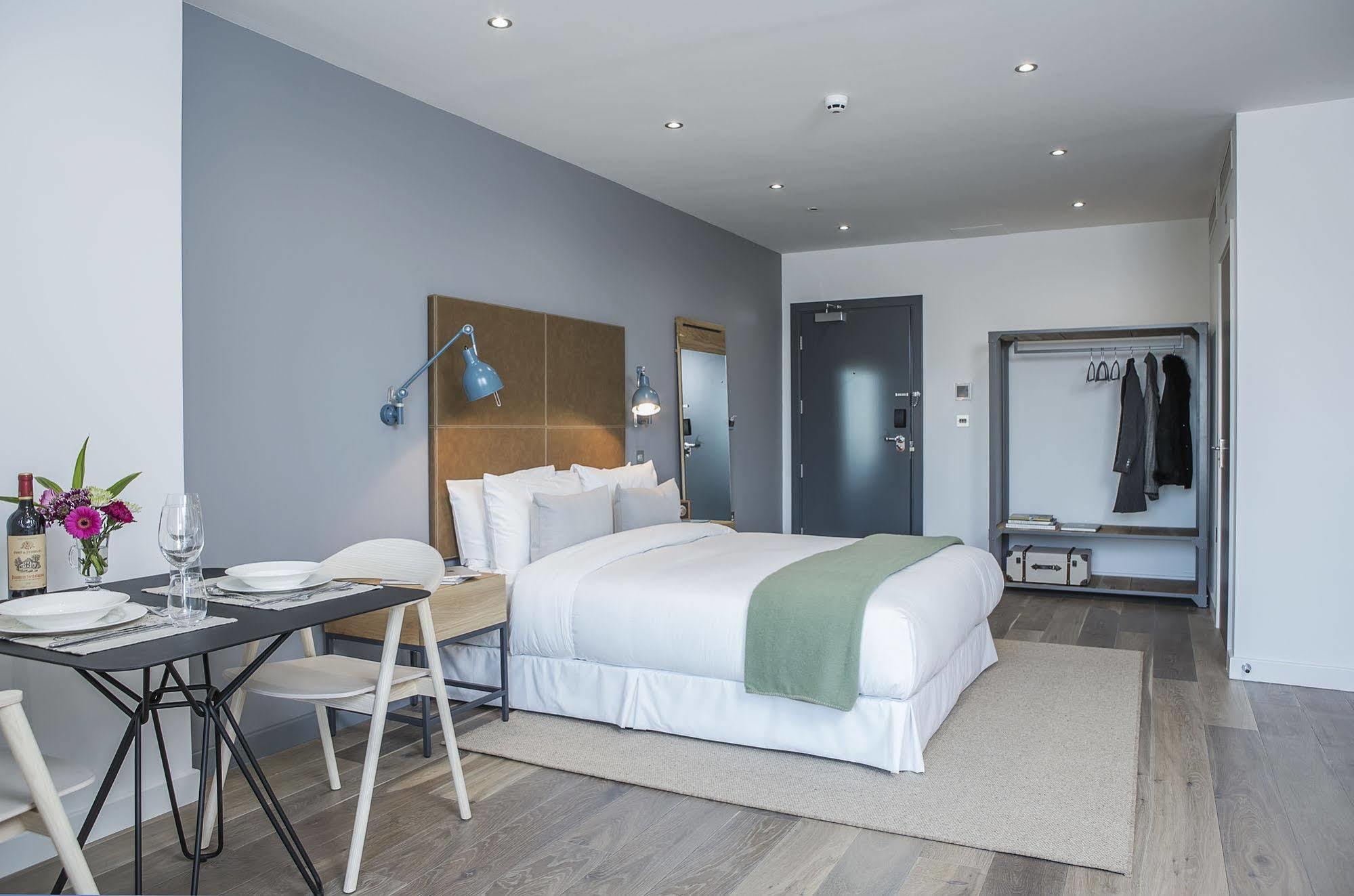 Aparthotel Adagio London Brentford Zewnętrze zdjęcie