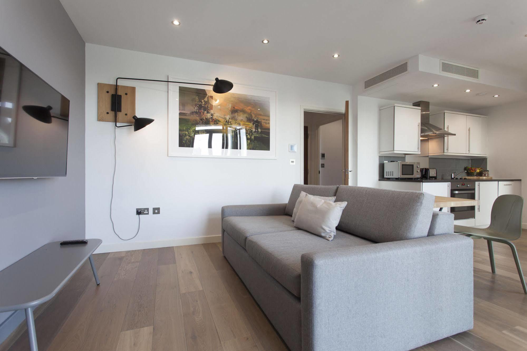 Aparthotel Adagio London Brentford Zewnętrze zdjęcie