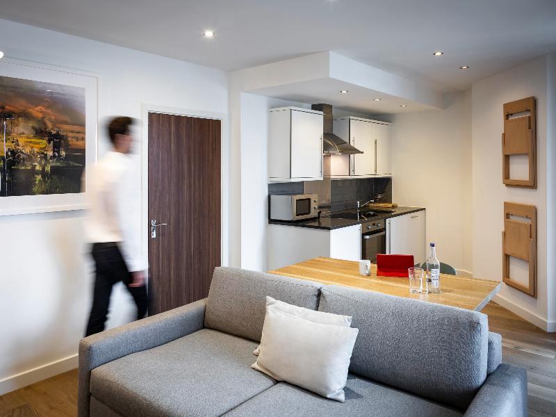 Aparthotel Adagio London Brentford Zewnętrze zdjęcie